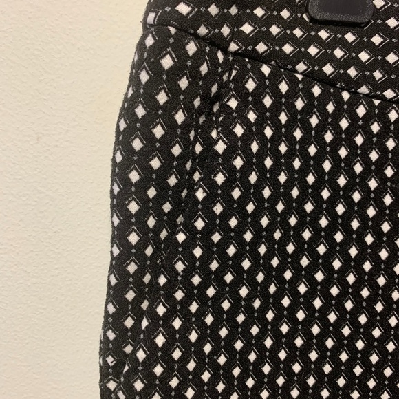 Amanda and Chelsea Stretchy Ankle Pant - Picture 3 of 6